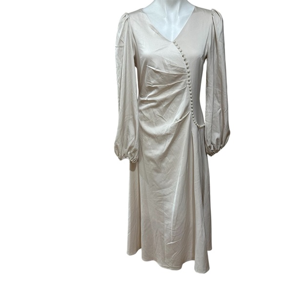 Elegant Cream Dress - Picture 1 of 8